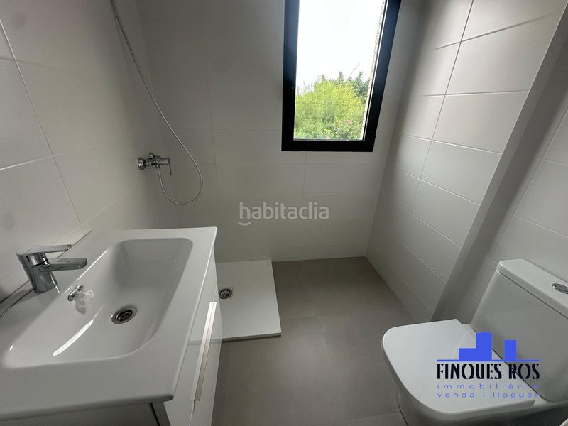 Foto dc2e7a0d-f80f-49b7-bf7f-e3368c8c9da5. Casa adossada amb aparcament piscina a Costa Norte Vinaròs