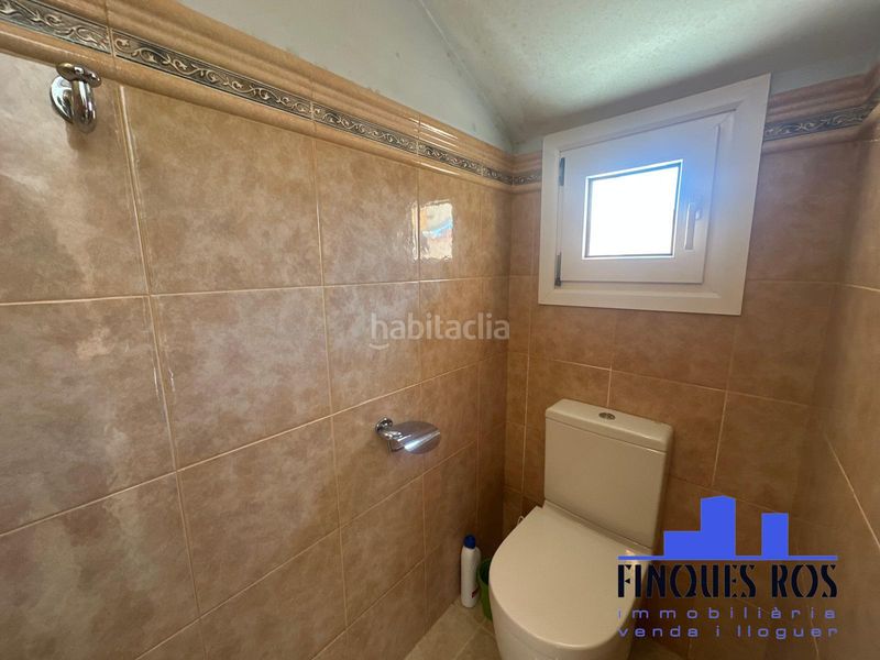 Foto f6ef20bf-58f0-4e61-8a7e-3668def973fa. Xalet amb xemeneia calefacció aparcament piscina a Vinaròs