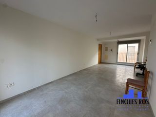 Pis a Casco Urbano. Moderno, amplio y céntrico piso en venta