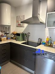 Etagenwohnung in Casco Urbano. Piso amplio y moderno muy cerca del centro