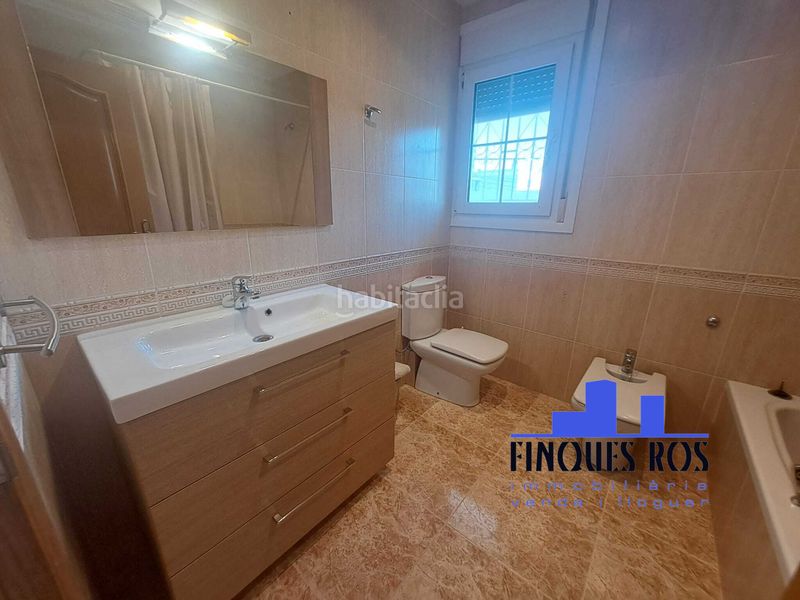 Foto afe4e644-a559-488d-96e4-b233c2ed799b. Xalet amb xemeneia calefacció aparcament piscina a Vinaròs