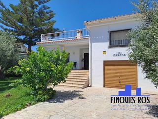 Chalet in Boverals-Saldonar. Chalet independiente muy cerca del pueblo y el mar