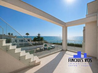 Apartment in Cala Puntal. Tu hogar frente al mediterráneo está más cerca de lo que imagina