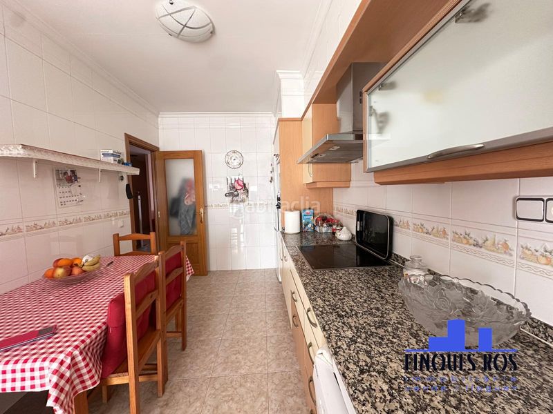 Foto e4a2af77-13d1-4f6a-b5c5-0729f3b5a130. Casa adossada amb calefacció aparcament a Casco Urbano Vinaròs