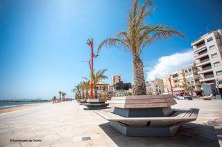 Casa a schiera in Casco Urbano. Casa adosada cerca del paseo marítimo