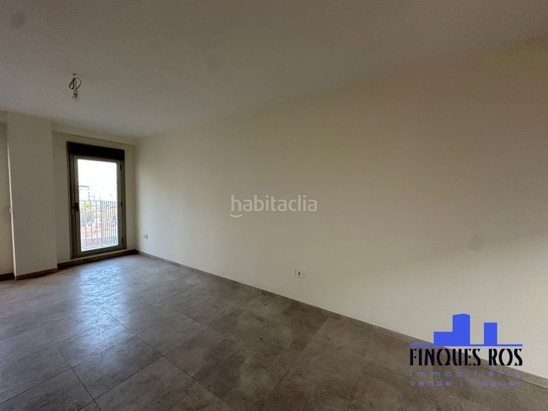 Foto 1f8d86ae-b855-4d7e-b07f-00ee4f1cfaa5. Pis amb calefacció aparcament a Casco Urbano Vinaròs