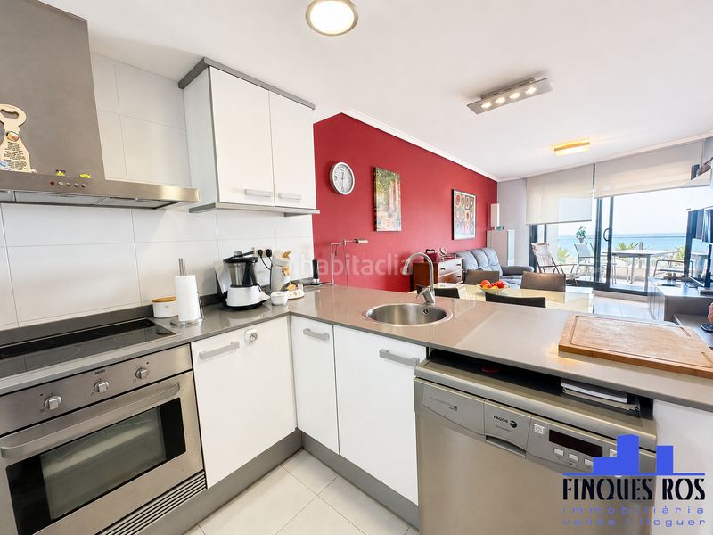 Foto 87847446-f6e1-4753-b670-f8e172d3408c. Apartament amb calefacció aparcament piscina a Les Salines Vinaròs