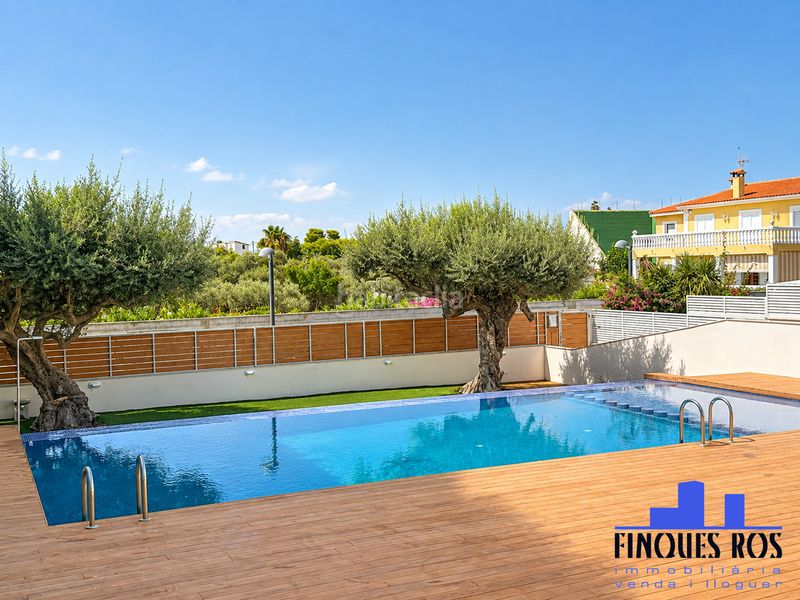 Foto a69e9245-8091-4571-8392-a25805396c6b. Apartament amb calefacció aparcament piscina a Les Salines Vinaròs