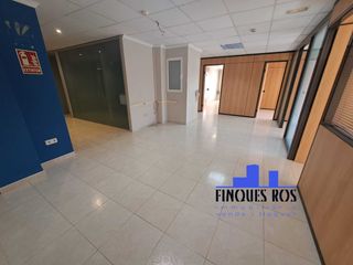 Rent Office space in Casco Urbano