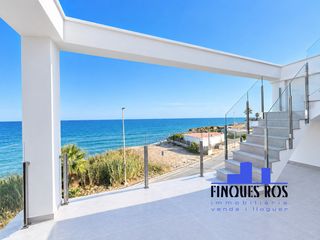 Àtic a Cala Puntal. Tu hogar frente al mediterráneo está más cerca de lo que imagina