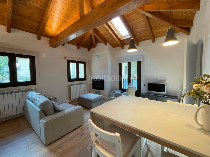 Foto 86f99f8f-2c78-4eeb-a017-5f5e506d985f. Casa en carrer d'ignasi casabó 8 casa para estrenar en Camprodon