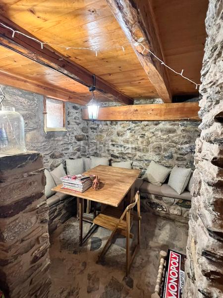 Foto c3ad995f-de91-43a7-b780-c37d483d7e32. Casa amb xemeneia a Vilallonga de Ter