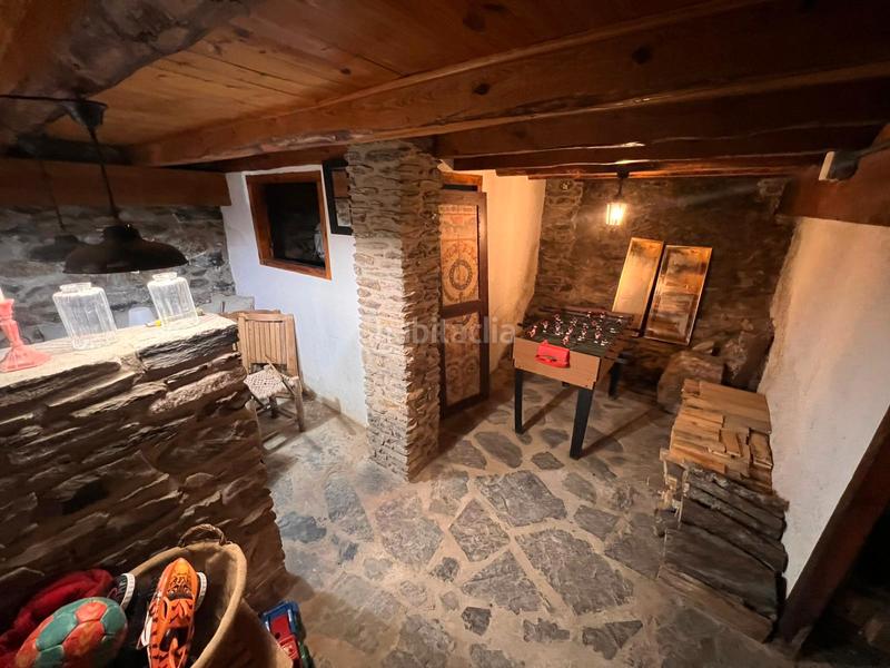 Foto e1ee083f-df73-410f-89d6-3c150a13d881. Casa amb xemeneia a Vilallonga de Ter