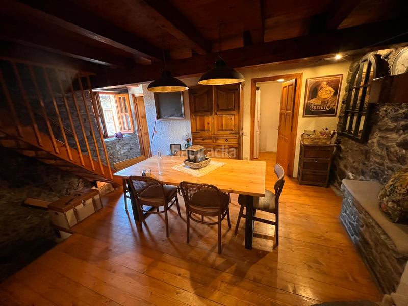 Foto fc722b4b-d389-4b7d-90e6-94f8ec076e8b. Casa amb xemeneia a Vilallonga de Ter