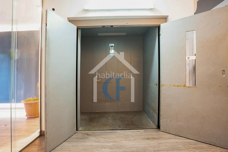 Foto 7a8b0546-3ed0-4ba2-a95c-cb44c0c5cc0e. Local comercial a carrer de casp 144 a Fort Pienc Barcelona