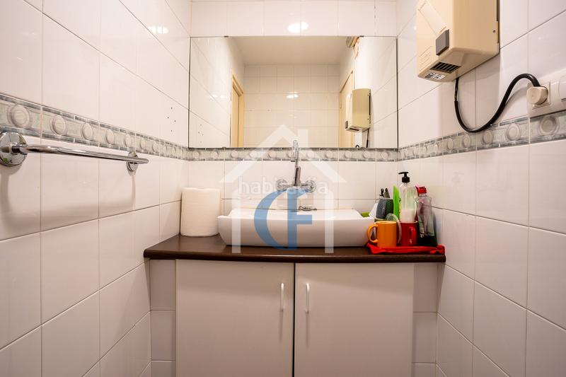 Foto c4729d34-1ad0-4e55-83ce-b7382732433c. Local comercial a carrer de casp 144 a Fort Pienc Barcelona