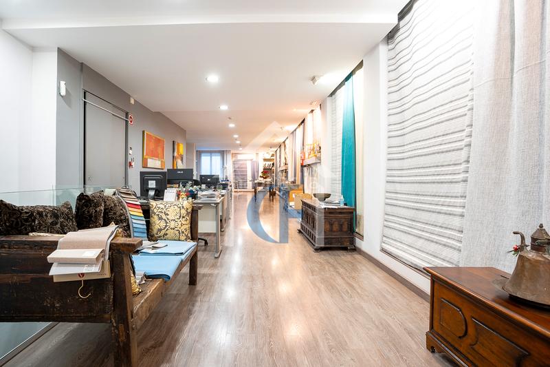 Foto 190ce2d4-89e7-4c87-ba92-5e231af11977. Local commercial dans carrer de casp 144 dans Fort Pienc Barcelona