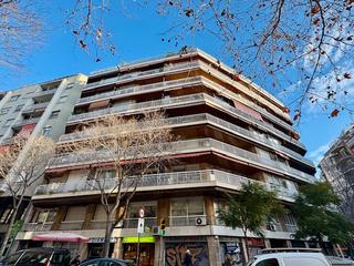 Local commercial  Carrer de siclia. Local comercial