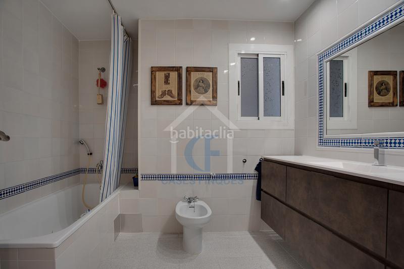 Foto 2161103a-725c-45ef-92ae-2914774f0256. Piso  luminoso y reformado, con distribución funcional y acabados de primera calidad listo para entrar a vivir en Barcelona