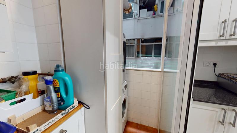 Foto 21d94c2f-f790-48c7-86ab-1a443823ddc3. Piso  luminoso y reformado, con distribución funcional y acabados de primera calidad listo para entrar a vivir en Barcelona
