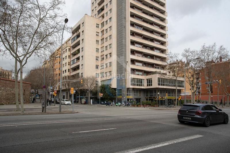 Foto 74e29455-1b98-4bce-90d2-38e99a033700. Piso  luminoso y reformado, con distribución funcional y acabados de primera calidad listo para entrar a vivir en Barcelona