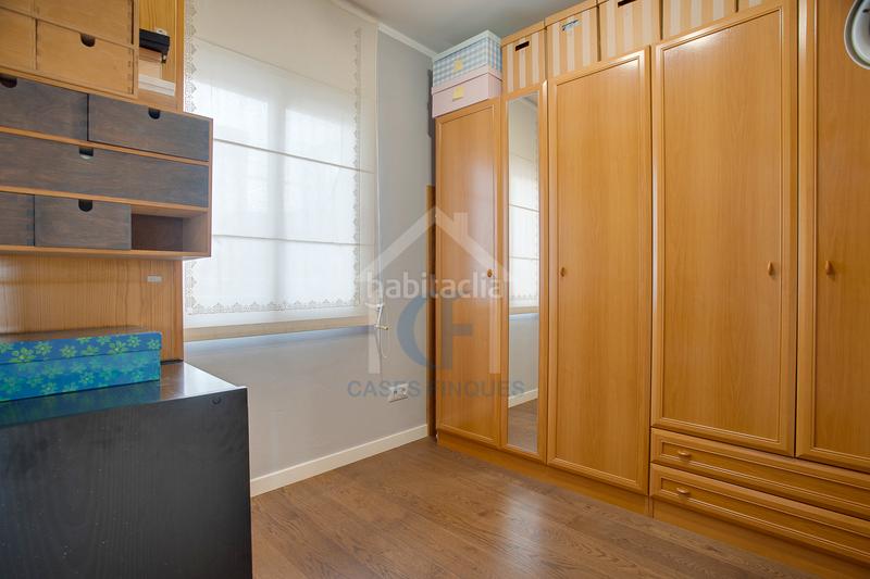 Foto 7bb26594-1e7e-43e4-95d4-08b148610af1. Piso  luminoso y reformado, con distribución funcional y acabados de primera calidad listo para entrar a vivir en Barcelona