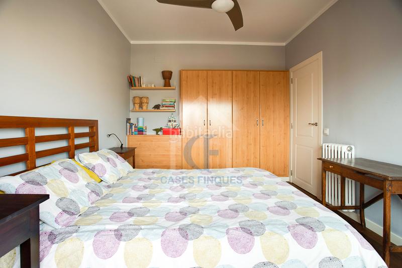 Foto ba299230-e3ce-40a2-a455-52294b19c3a4. Piso  luminoso y reformado, con distribución funcional y acabados de primera calidad listo para entrar a vivir en Barcelona