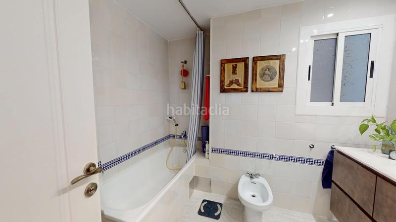 Foto c0d67786-e4d2-4da5-9a80-1fcc6e2d3bd2. Piso  luminoso y reformado, con distribución funcional y acabados de primera calidad listo para entrar a vivir en Barcelona