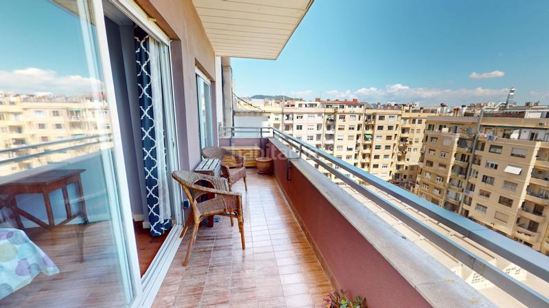 Foto caaea42d-b534-4b85-9f63-74ed16814974. Piso  luminoso y reformado, con distribución funcional y acabados de primera calidad listo para entrar a vivir en Barcelona