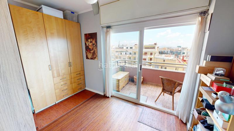 Foto fdf6c4e3-67fb-44b6-bc79-de20040e91a9. Piso  luminoso y reformado, con distribución funcional y acabados de primera calidad listo para entrar a vivir en Barcelona