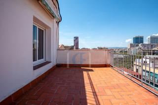 Attique  Carrer del consell de cent. Vive en lo ms alto del encanto urbano! tico exclusivo en la ca