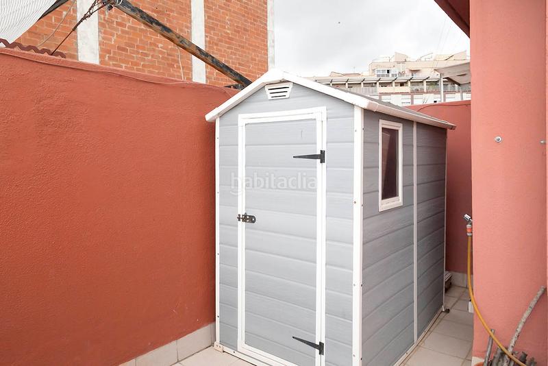 Foto 14f566d2-8f0e-4aa1-a0fc-353dae1ca3a0. Piso acogedora vivienda con encanto, situada en una zona tranquila . dispone de una agradable terraza privada ideal para re en Barcelona