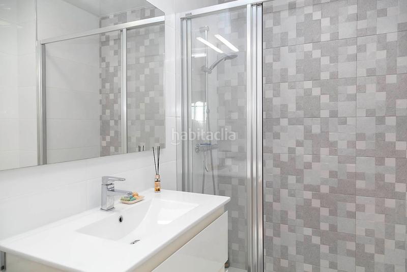 Foto 3bf667bd-bb36-46da-80a6-7882767d5141. Piso acogedora vivienda con encanto, situada en una zona tranquila . dispone de una agradable terraza privada ideal para re en Barcelona
