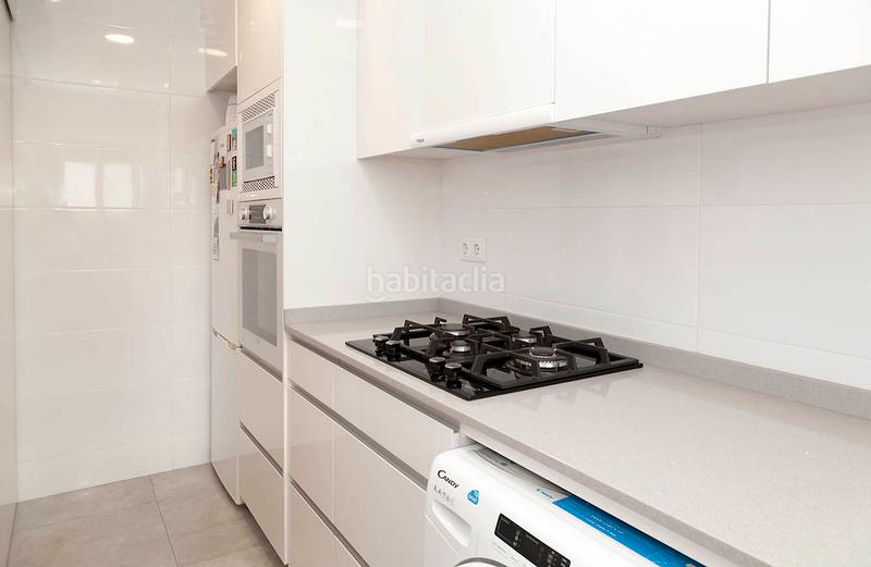 Foto 7063b7ae-7888-4f8f-96a1-70f1290c0286. Piso acogedora vivienda con encanto, situada en una zona tranquila . dispone de una agradable terraza privada ideal para re en Barcelona