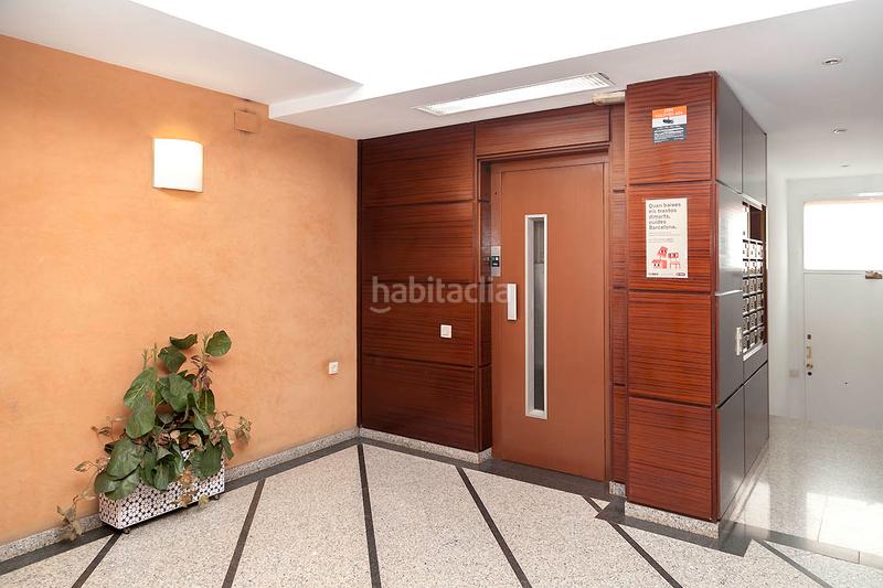 Foto 776288d5-d90b-432b-846f-b17b1921c249. Piso acogedora vivienda con encanto, situada en una zona tranquila . dispone de una agradable terraza privada ideal para re en Barcelona