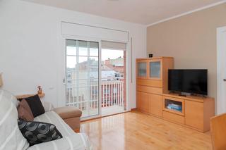 Piso  Carrer del freser. Acogedora vivienda con encanto, situada en una zona tranquila de