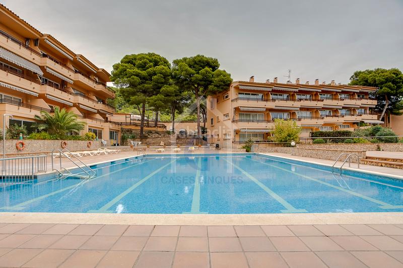 Foto 1fbfc9e2-9315-4e05-a268-056e9f528ae4. Pis amb calefacció aparcament piscina a Tamariu