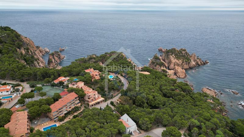 Foto e743da9b-cae9-4949-8454-1a4b92bea571. Pis amb calefacció aparcament piscina a Tamariu