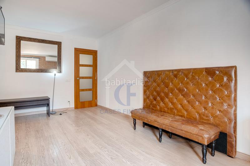 Foto 45aaa12c-7332-4c78-9695-43b663c01a27. Àtic amb calefacció a Llatí Santa Coloma de Gramenet