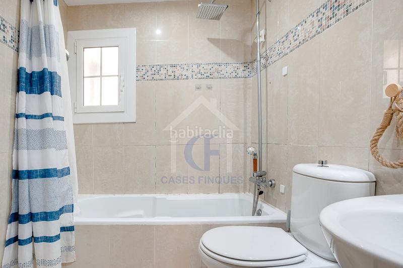 Foto b40c9ff7-0af2-4069-a3b5-fd3f2adb1eb7. Àtic amb calefacció a Llatí Santa Coloma de Gramenet