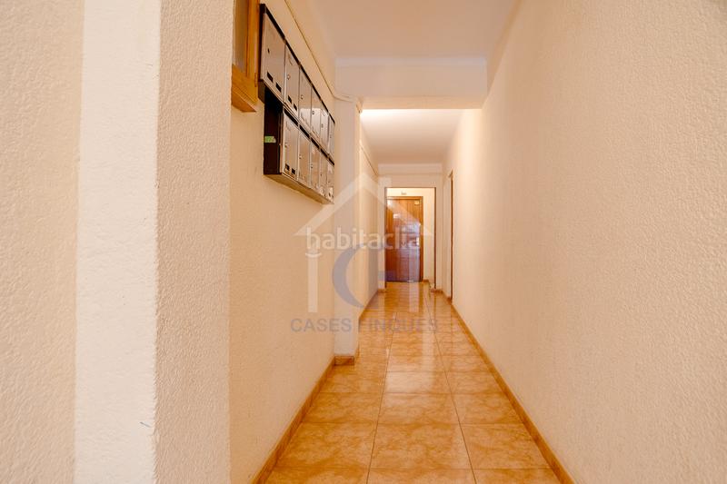 Foto bc3b7c6b-69e8-41c4-b548-fb36f6ef8c11. Àtic amb calefacció a Llatí Santa Coloma de Gramenet