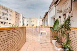 tic  Carrer de siclia. tico con terraza listo para entrar a vivir en calle sicilia, sa