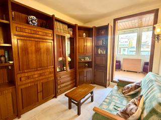 Piso  Carrer de rosalia de castro. Piso luminoso y tranquilo en el guinardó, junto al hospital de s