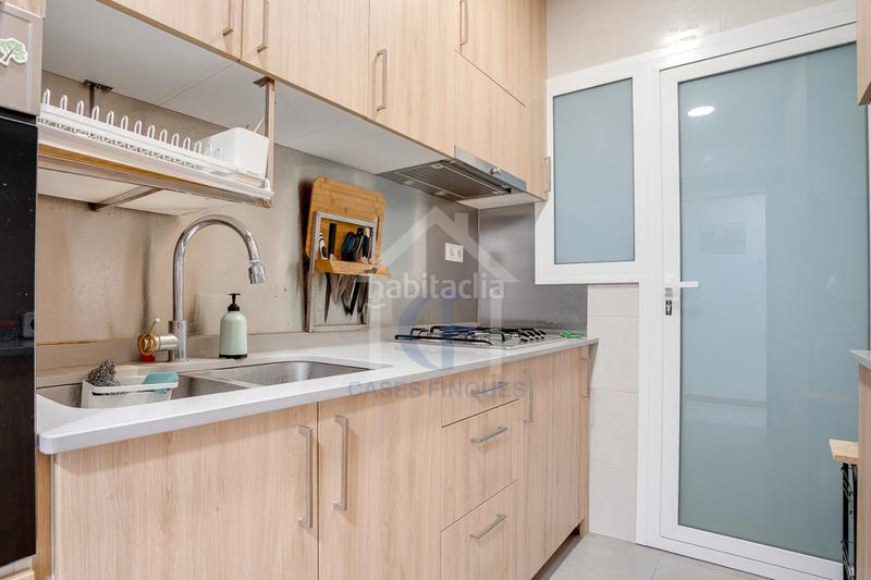 Foto 6aec6f35-7fe9-458a-adab-7b72297de6c8. Appartement avec chauffage dans Sagrada Família Barcelona