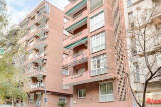 Etagenwohnung  Carrer de nàpols. Oportunidad de oro en el eixample!!