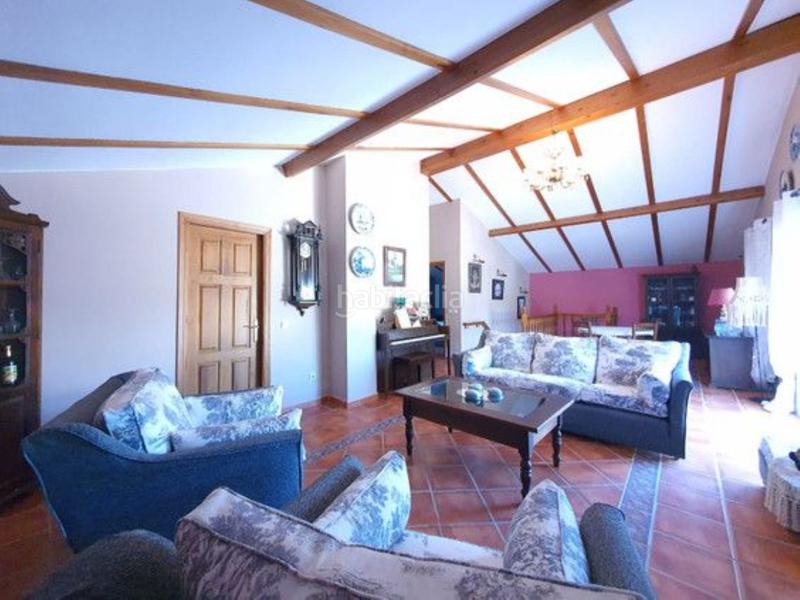 Foto 9224c55e-ecc0-436d-a59f-03a654304ca0. Masia amb aparcament a Burgo (El)