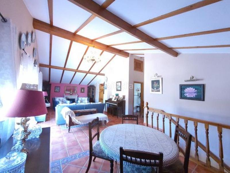 Foto c79990f1-da06-4b97-a492-3d836df6ce0b. Masia amb aparcament a Burgo (El)