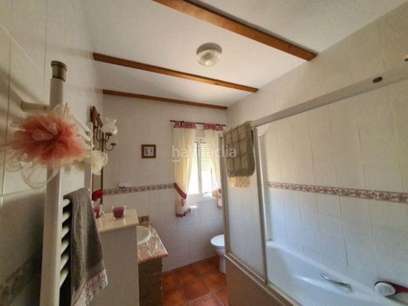 Foto ef7be71a-d059-45dd-8206-2714d6c157f4. Masia amb aparcament a Burgo (El)