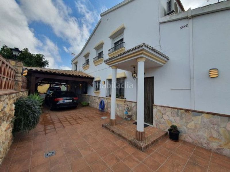 Foto e663a6c4-ae8c-4c05-8f09-d4e5e3f069ea. Local comercial a Yunquera