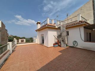 Casa a Guaro. Casa pueblo en venta en guaro, 5 dormitorios.